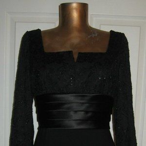 CARMEN MARC VALVO COLLECTION BLACK BEADED LACE SATIN TUXEDO DRESS NWT 4 LUX!